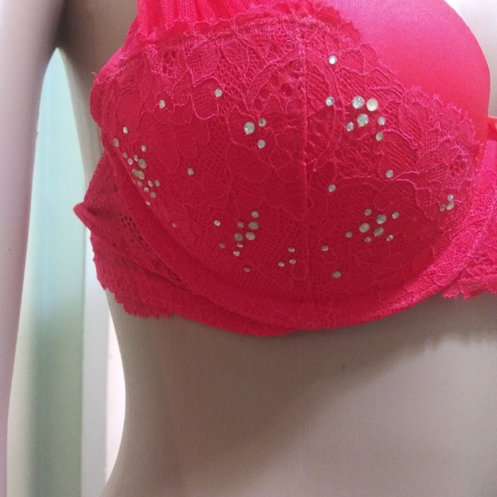 Victorias Secret Bra - Picture 4 of 7